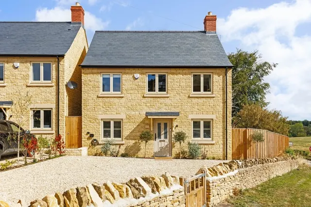 Cleveley Road Enstone OX7, photo 1