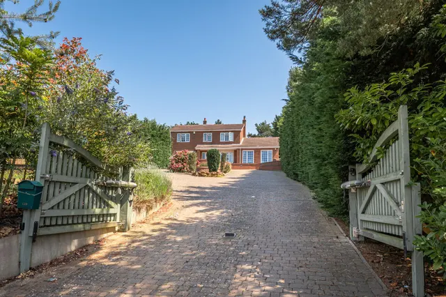 Wormegay Road, Blackborough End, PE32, photo 1