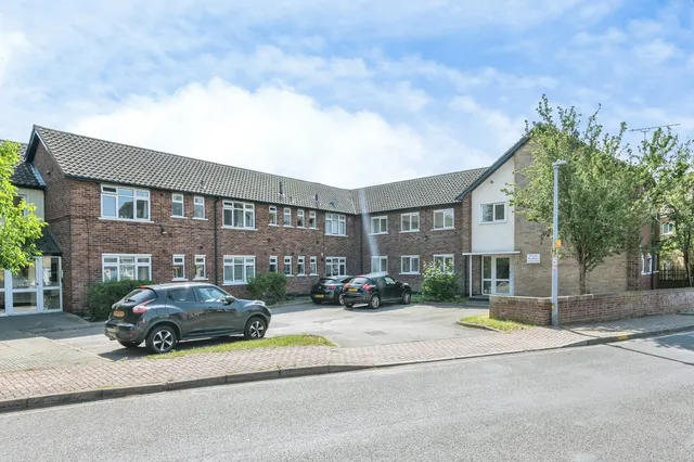 East Street, ROCHFORD, Essex, SS4, photo 1
