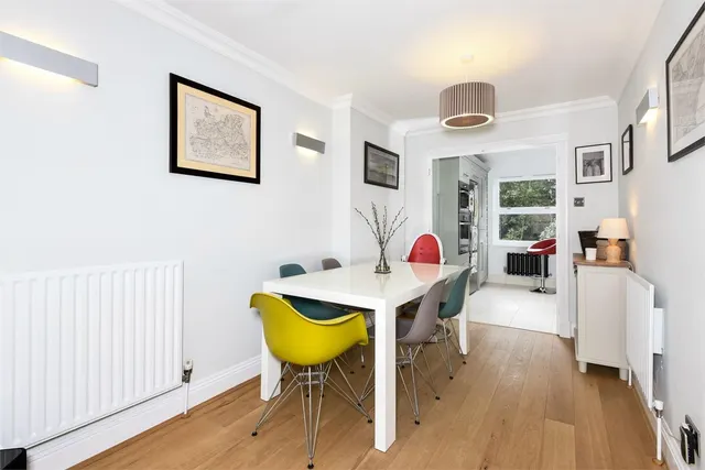 Photo 2 — Hayward Road, Thames Ditton, Surrey, KT7 0BF