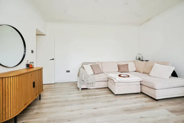 Photo 2 — Manor Court, 38 Manor Road, Folkestone, Kent, CT20