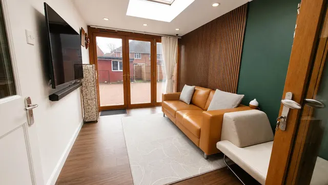 Central Avenue, South Ockendon, RM15, photo 3
