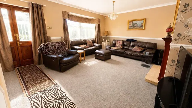 East Road, Chadwell Heath, RM6, photo 2