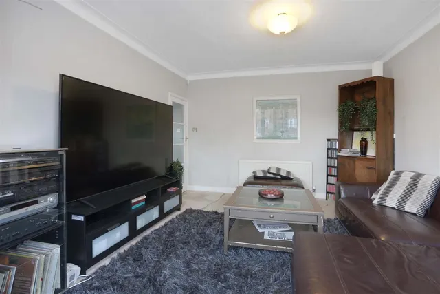 Photo 3 — Tabor Gardens, Cheam, Sutton, Surrey, SM3 8RU