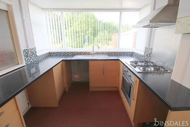 Photo 2 — Middlebrook Crescent Fairweather Green, Bradford BD8 0EN