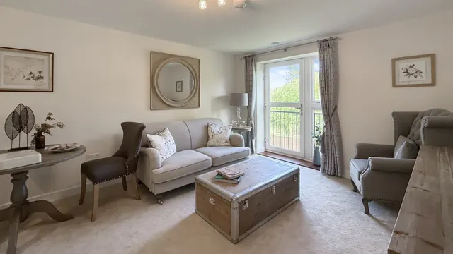 Crescent Place, Warminster, BA12, photo 2
