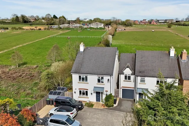 Tunnel Road, Galley Common, CV10, photo 2