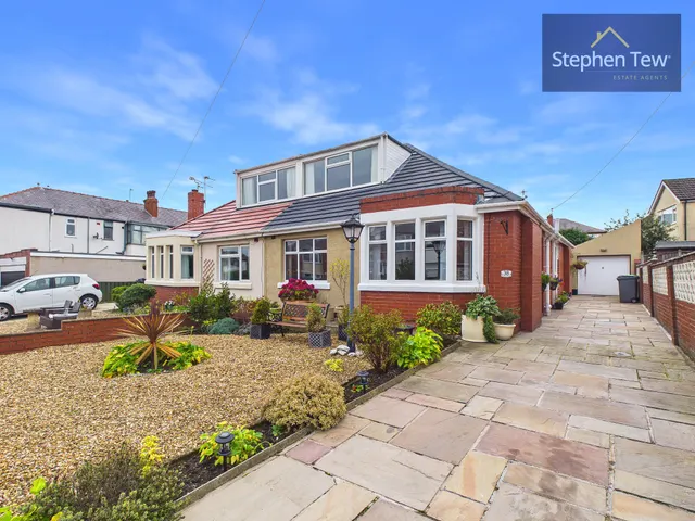 Goldsboro Avenue, Blackpool, FY3, photo 1