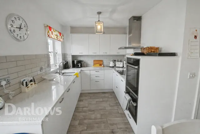 Lakeside Way, Ebbw Vale, photo 3