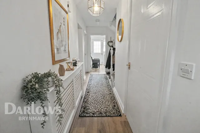 Lakeside Way, Ebbw Vale, photo 2