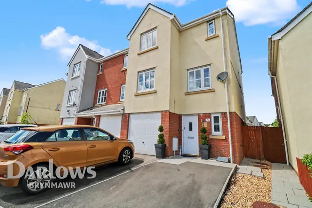 Lakeside Way, Ebbw Vale, photo 1