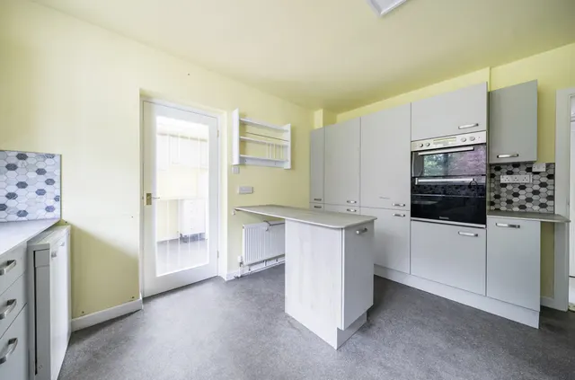 Photo 3 — Fairland Close, Fleet, Hampshire, GU52 7LX