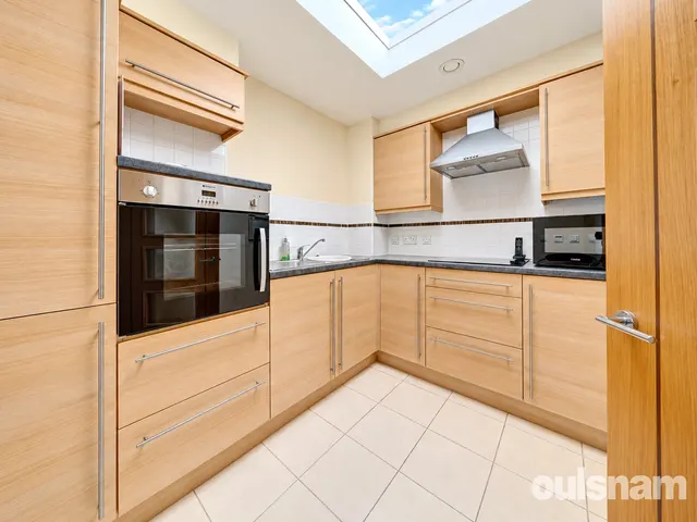 Hanbury Road, Droitwich, WR9, photo 2