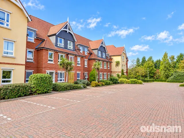 Hanbury Road, Droitwich, WR9, photo 1