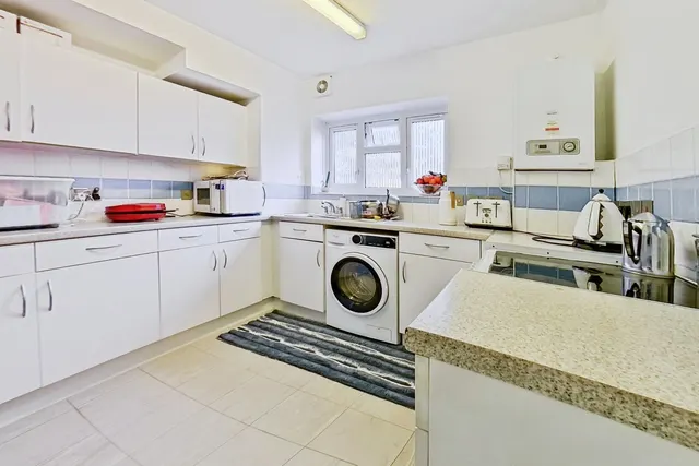 Photo 2 — Corran Way, South Ockendon, Essex, RM15