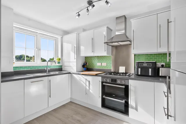 Inverleith Crescent, Glasgow, G32, photo 3