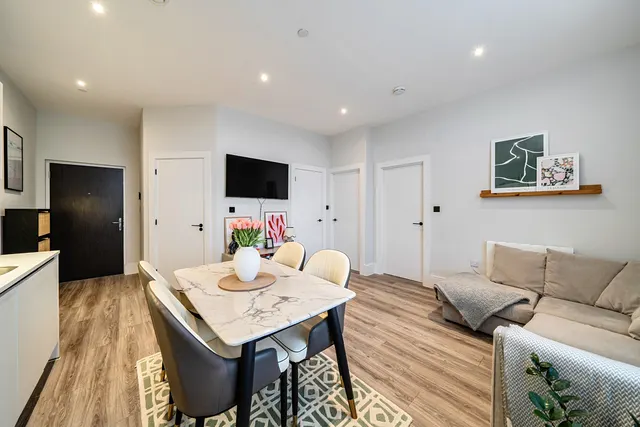 Field End Road, Ruislip, HA4, photo 3