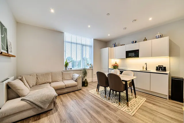 Field End Road, Ruislip, HA4, photo 2