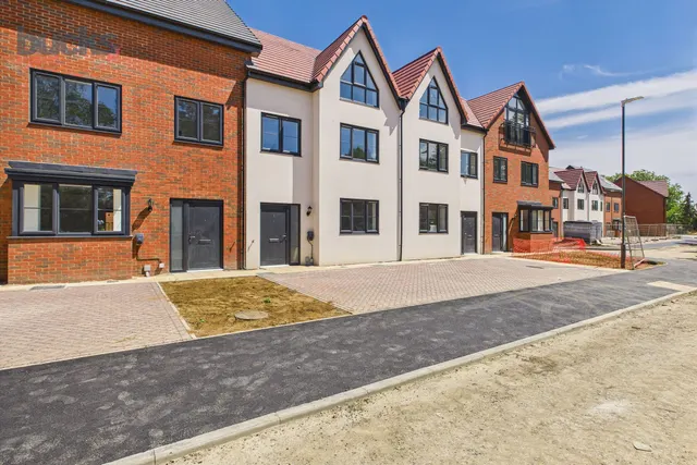 Osbourne Gardens, Aylesbury, HP21, photo 1
