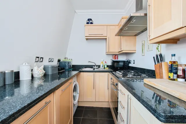 Knyveton Road, Bournemouth, BH1, photo 3