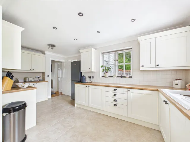 Halstead Road, Stanway, CO3, photo 3
