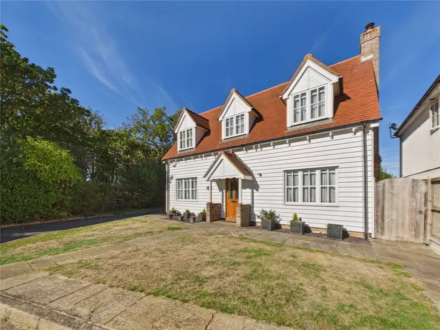 3 bedroom house, Halstead Road, Stanway, CO3
