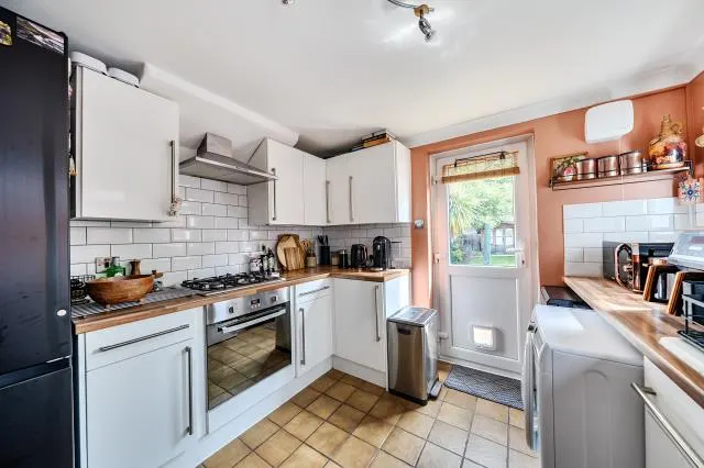 Frailey Hill, Woking, GU22, photo 2