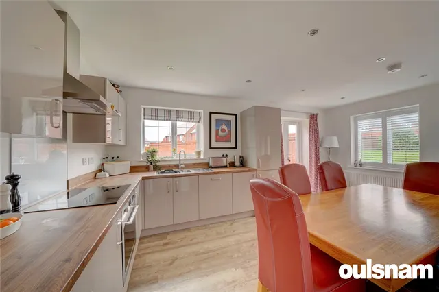 Photo 2 — Gresley Way, Copcut, Droitwich, Worcestershire, WR9 7JD