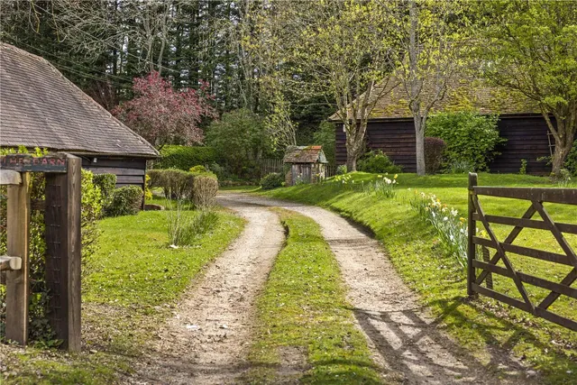 Photo 3 — Standford Lane, Headley, Bordon, Hampshire, GU35 8RH