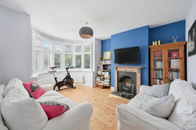 Photo 2 — Alexandra Drive, Surbiton KT5 9AD