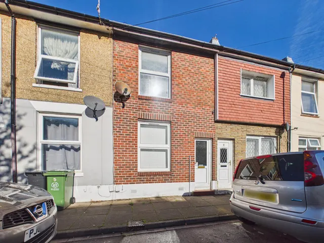 Cyprus Road, North End, PO2, photo 1
