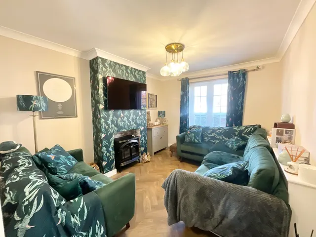 Beacon Grove, Stone, ST15, photo 3