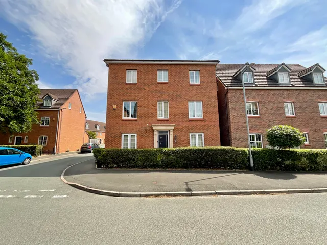 Beacon Grove, Stone, ST15, photo 2