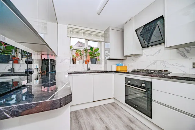 Broadcroft, Hemel Hempstead, HP2, photo 2