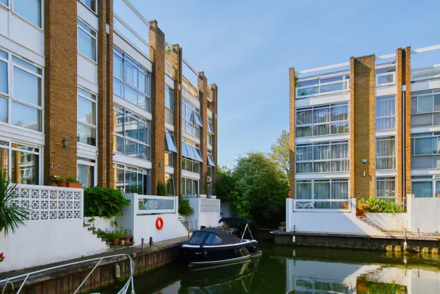 Marina Way, Teddington, TW11 9PN, photo 1