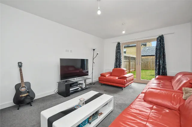 Voysey Avenue, Castleford, WF10, photo 2