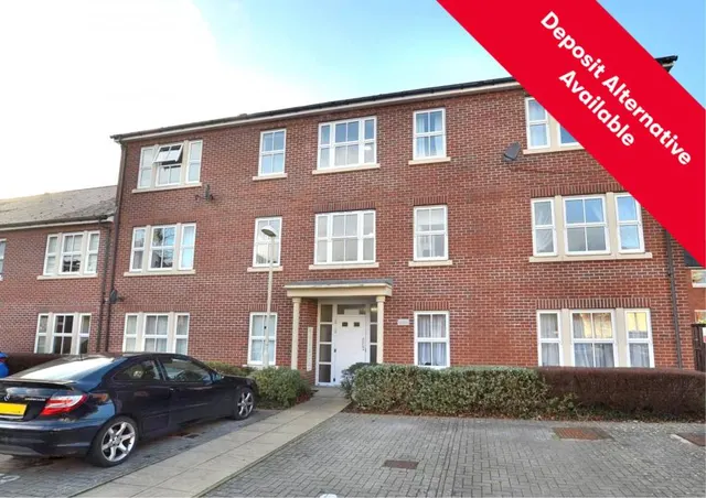 London Road, GL1, photo 1