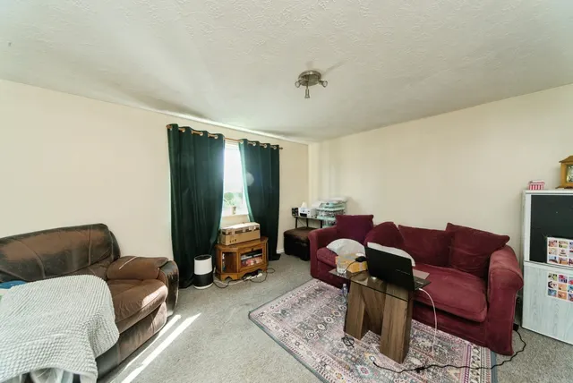 Broad Oak Close, Eastbourne, BN23, photo 2