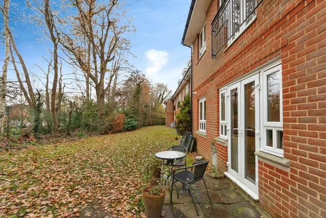 Balmoral Drive, Camberley, GU16, photo 1