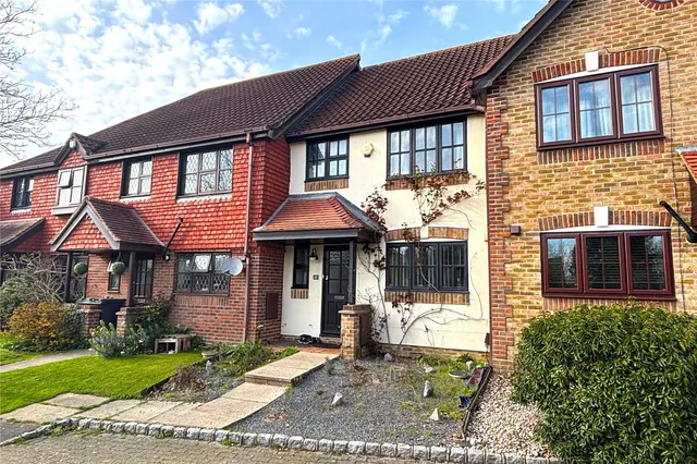 Rosewood Way, West End, Woking, Surrey, GU24 9PF, photo 1