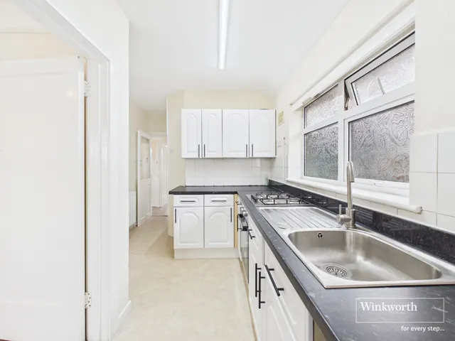 Honeypot Lane, Kingsbury, NW9, photo 1
