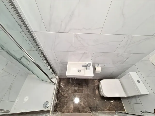 London, NW6, photo 3