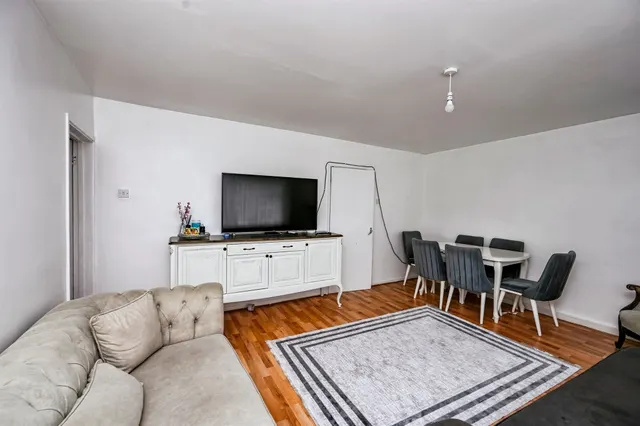 Bridge Croft, Liverpool, L21, photo 3