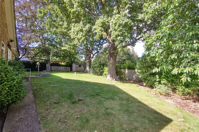 Hillborough Avenue, Sevenoaks, TN13, photo 2