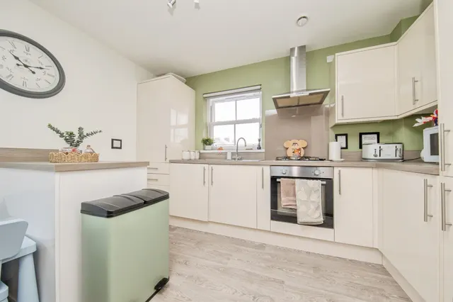 Main Road, Harwich, CO12, photo 1