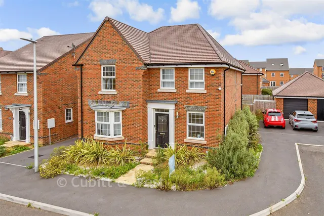 Pipit Way, Peacehaven, BN10, photo 1