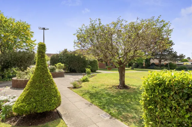 Priestley Way, Middleton-On-Sea, PO22, photo 2