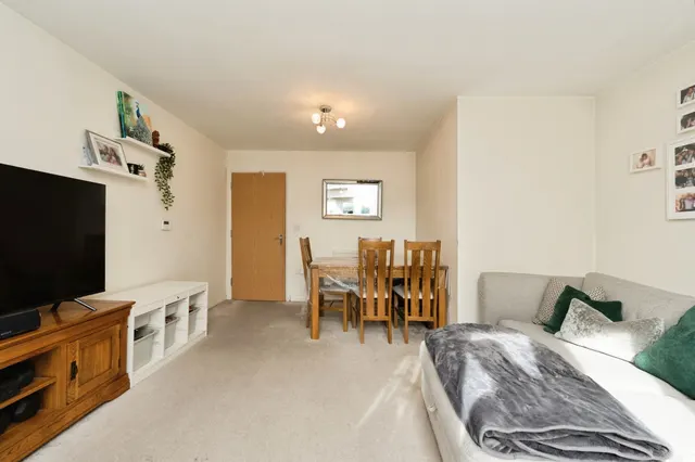 Devon Road, Watford, WD24, photo 3