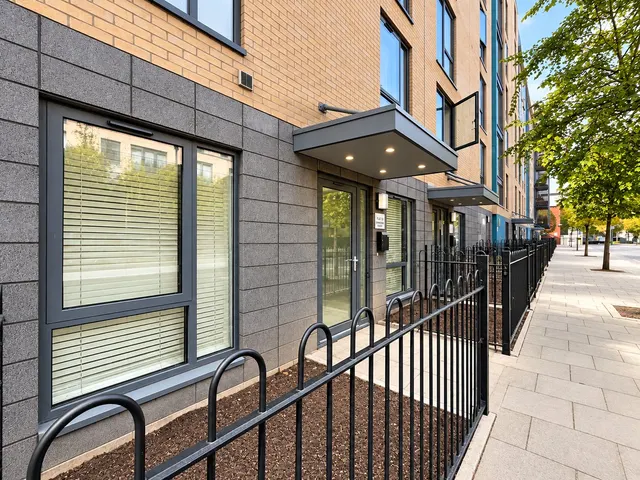 Charcot Road, Colindale, NW9, photo 1
