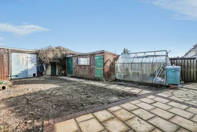 Photo 2 — Firbeck Crescent, Langold, Nottinghamshire, S81